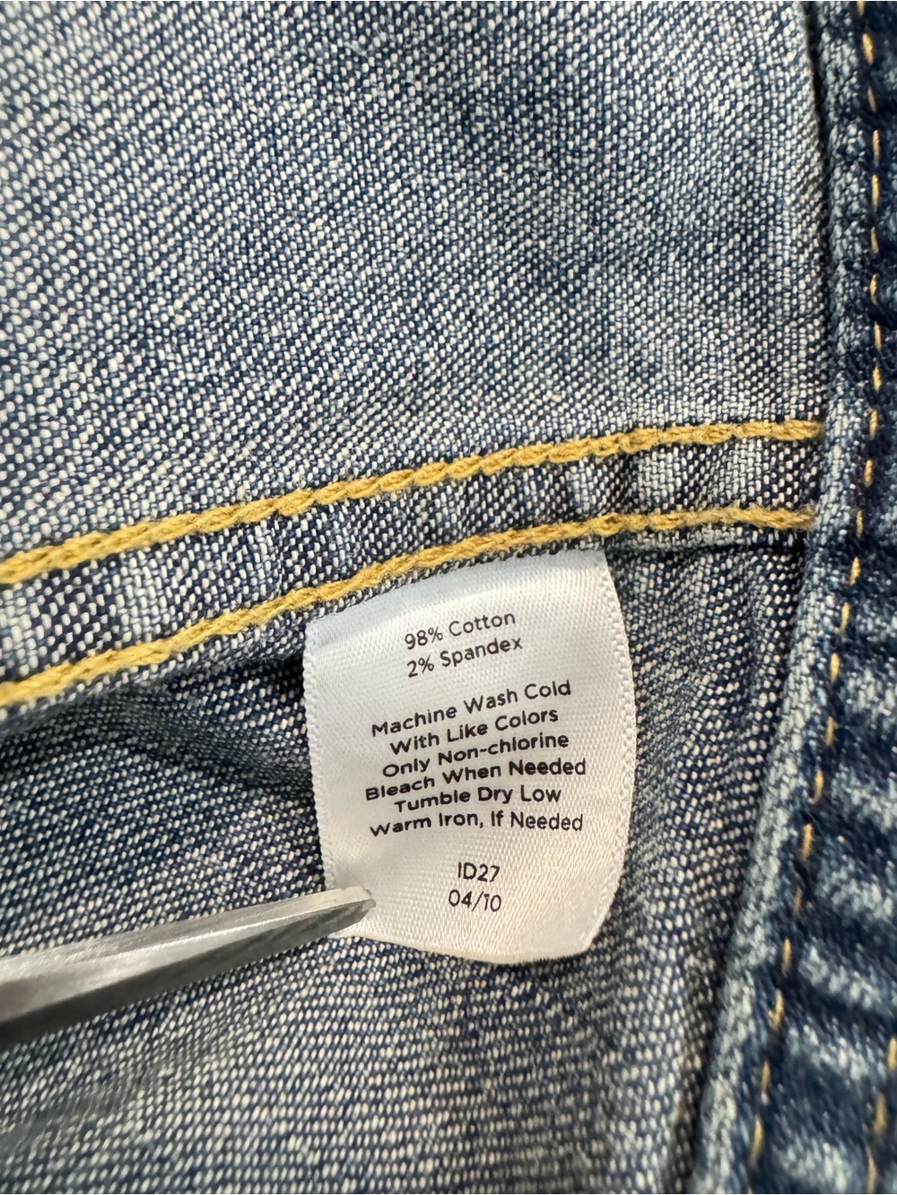 Talbots Petite Denim Jacket Sz. 10P Medium Wash Vintage-Inspired Classic Trucker - Picture 8 of 9